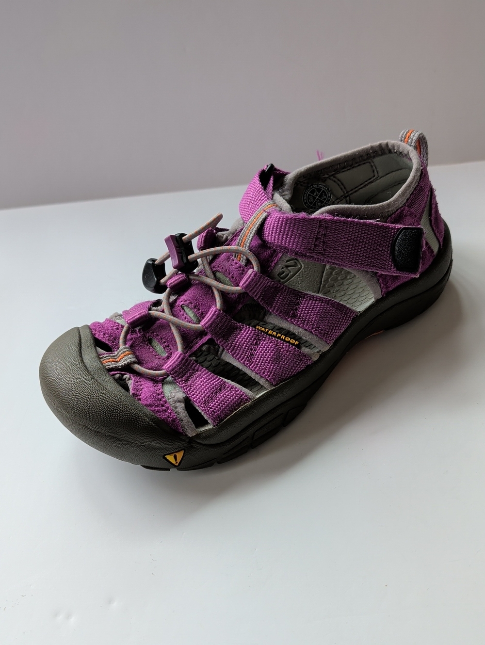 Keen, Purple Closed-toed Sandals. Sz 3